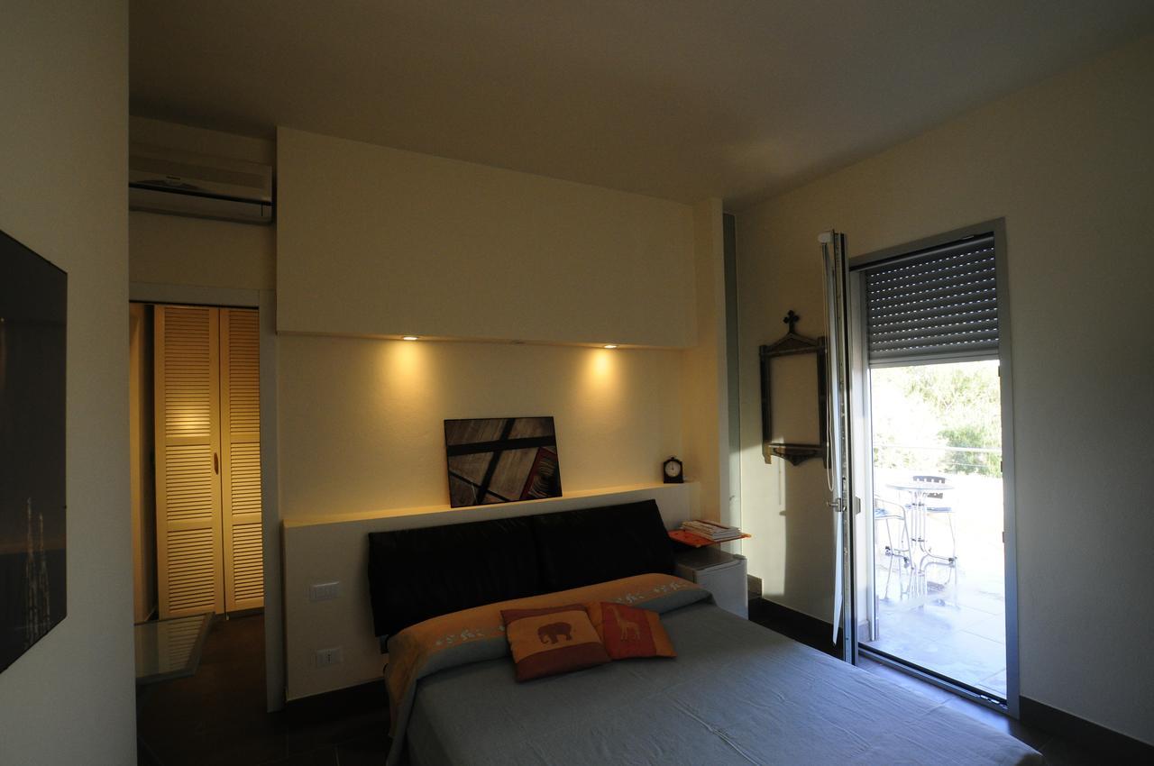 クアルトゥ・サンテーレナ Art House Quartu - Margine Rosso Bed & Breakfast エクステリア 写真